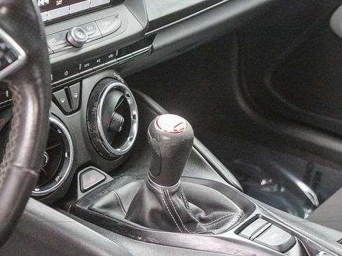 Used 2018 Chevrolet Camaro SS RWD image 23