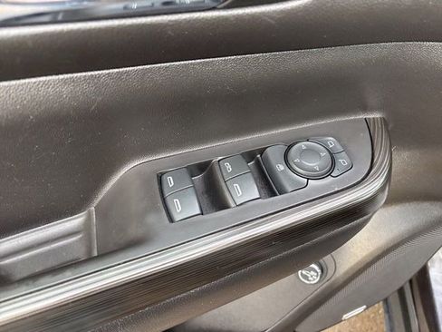 Used 2019 GMC Acadia SLE image 14