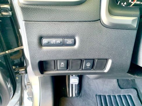 Used 2020 Nissan Murano SV image 28