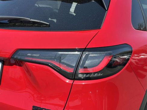 Used 2024 Honda HR-V Sport image 11