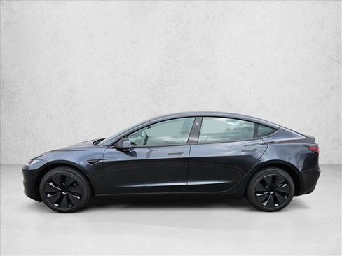 Used 2026 Tesla Model 3 RWD image 8