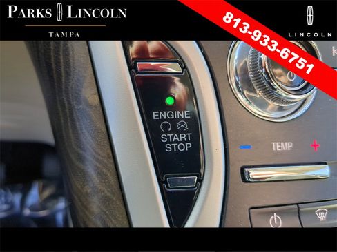 Used 2020 Lincoln Nautilus Reserve image 31