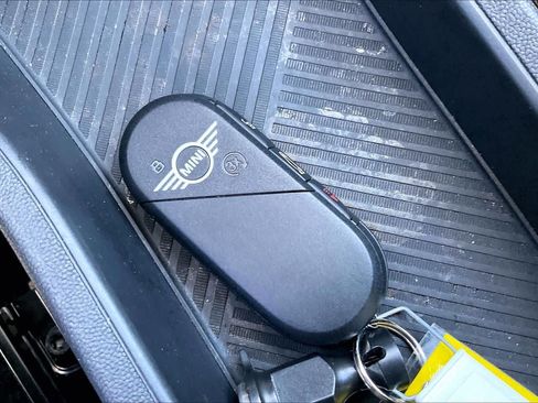 Used 2025 MINI Cooper S FWD image 13