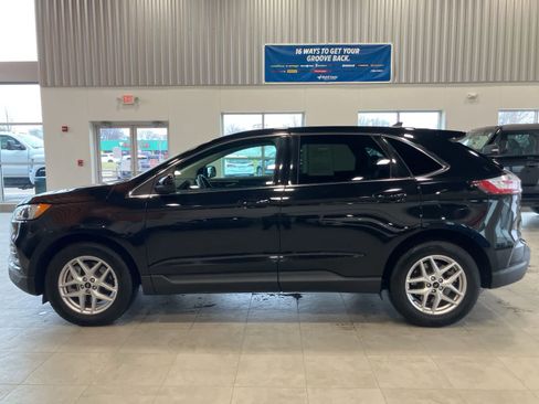 Used 2024 Ford Edge SEL image 8