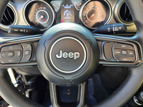 Used 2023 Jeep Gladiator Sport AWD/4WD image 24