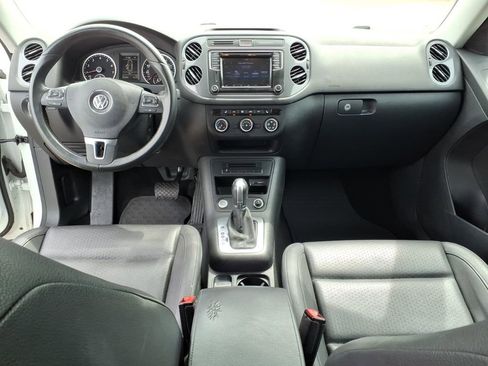 Used 2017 Volkswagen Tiguan S FWD image 7