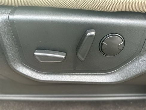 Used 2019 Ford F150 XLT w/ Equipment Group 302A Luxury image 13