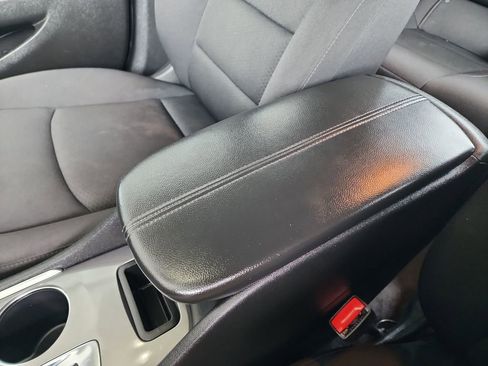 Used 2024 Chevrolet Malibu LT FWD image 31