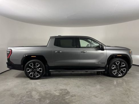 Used 2026 GMC Sierra EV Denali AWD/4WD image 9