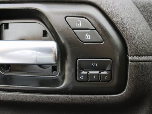 Used 2022 Chevrolet Silverado 2500 High Country image 14