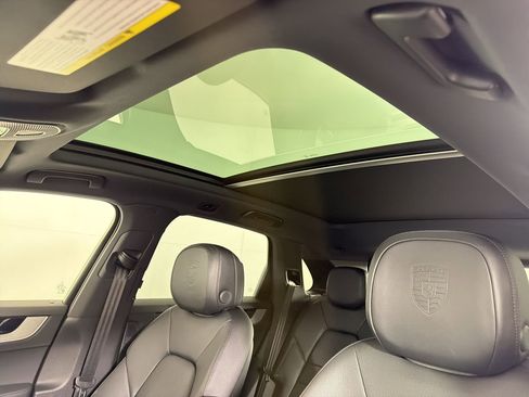Used 2026 Porsche Cayenne image 17