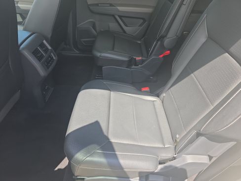 Used 2022 Volkswagen Atlas SE AWD/4WD image 13