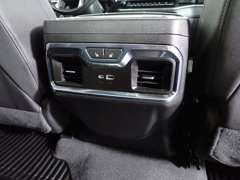 Used 2022 Chevrolet Silverado 1500 LTZ w/ LTZ Premium Package AWD/4WD image 37