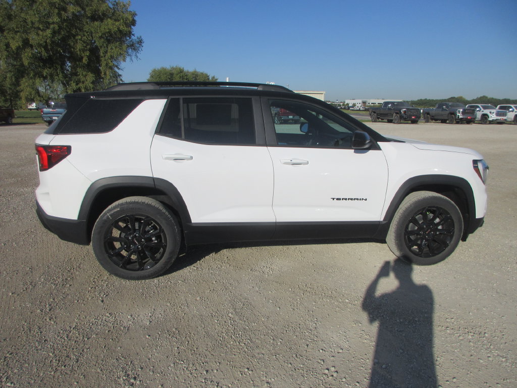 New 2027 GMC Terrain Elevation w/ Black Edition FWD image 3