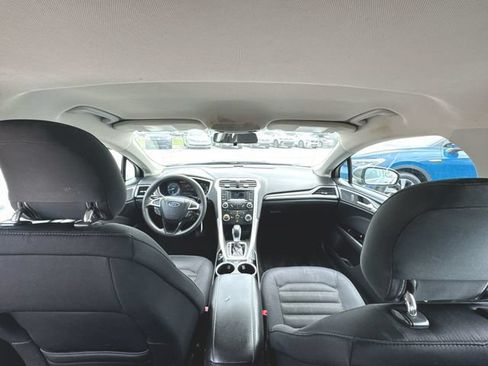 Used 2013 Ford Fusion SE FWD image 17