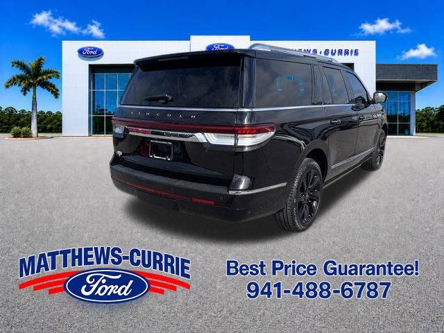 Used 2024 Lincoln Navigator L Reserve AWD/4WD image 4
