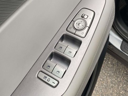Used 2024 Hyundai Palisade SEL FWD image 19