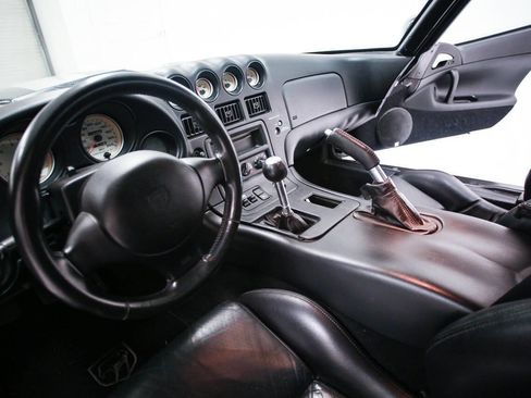 Used 2000 Dodge Viper GTS image 31