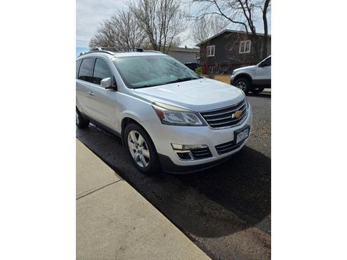 Used 2017 Chevrolet Traverse Premier image 1
