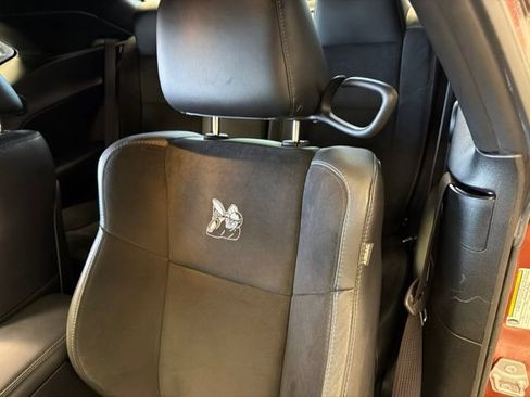 Used 2022 Dodge Challenger R/T Scat Pack RWD image 11