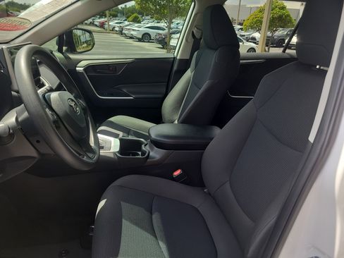 Certified 2024 Toyota RAV4 LE FWD image 19