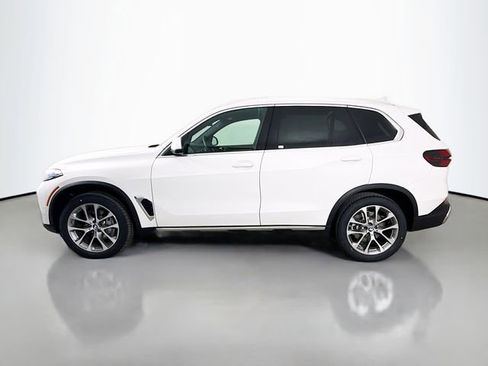 New 2026 BMW X5 xDrive40i w/ Premium Package image 4