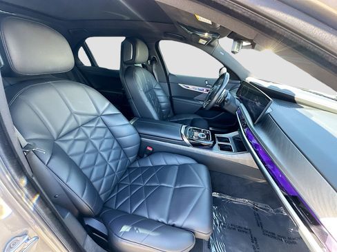 Used 2023 BMW 740i w/ Parking Assistance Package RWD image 25