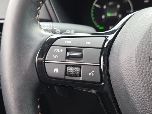 Used 2025 Honda CR-V Sport Touring image 19