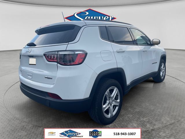 Used 2023 Jeep Compass Latitude AWD/4WD image 5