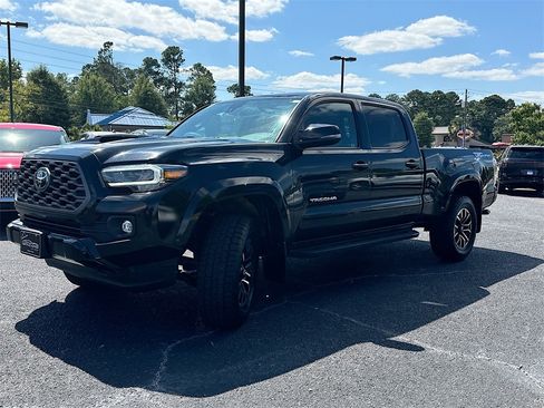 Used 2023 Toyota Tacoma TRD Sport image 2