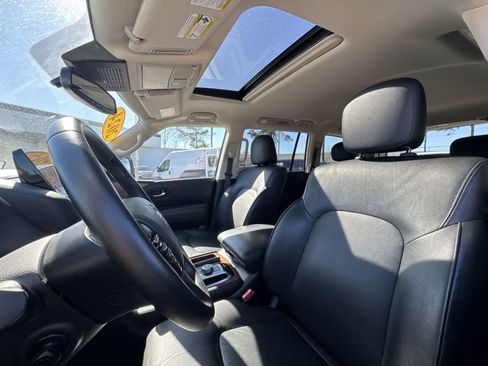 Used 2024 Nissan Armada SL w/ Captain's Chairs Package image 28