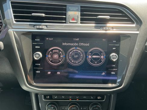 Used 2019 Volkswagen Tiguan SEL w/ 3rd Row Seat Package AWD/4WD image 23