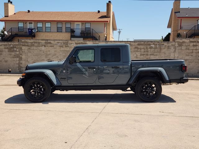 Used 2024 Jeep Gladiator Sport AWD/4WD image 12
