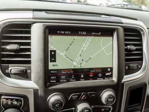 Used 2019 RAM 1500 Classic SLT w/ Black Appearance Group image 9