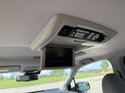 Used 2018 Honda Pilot Elite image 17