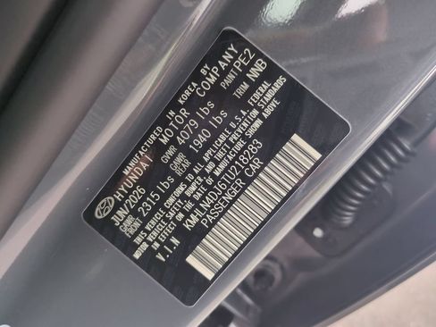 New 2026 Hyundai Elantra Limited FWD image 38