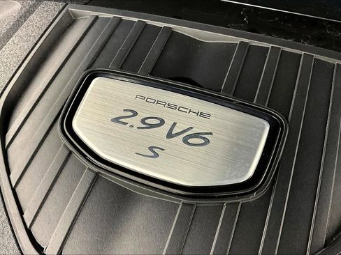 Used 2018 Porsche Panamera 4S image 41