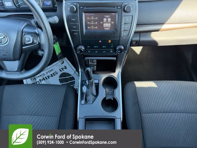 Used 2015 Toyota Camry LE FWD image 25
