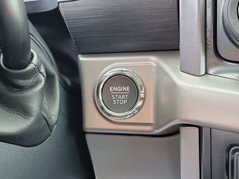 Used 2024 Ford F150 XLT w/ Equipment Group 302A MID image 28