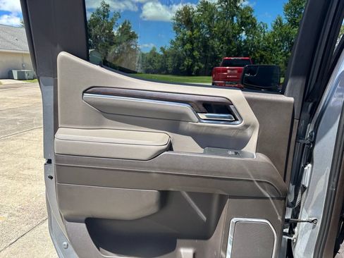 Used 2023 GMC Sierra 1500 SLT w/ SLT Premium Package RWD image 13