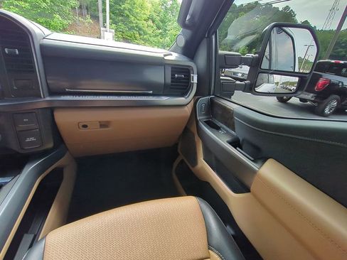 Used 2026 Ford F350 Lariat w/ Chrome Package AWD/4WD image 17