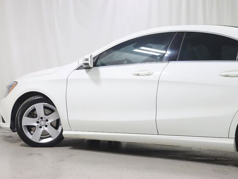 Used 2015 Mercedes-Benz CLA 250 CLA 250 image 11