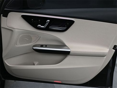 Used 2022 Mercedes-Benz C 300 Sedan image 19