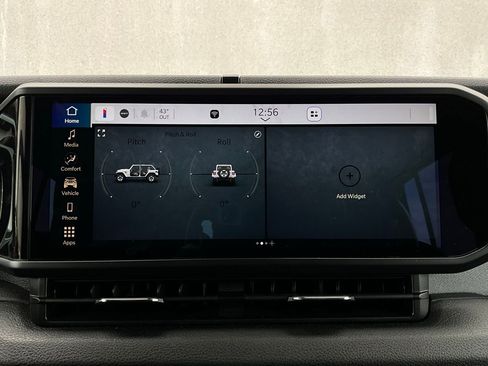 Used 2025 Jeep Wrangler Sport S image 25