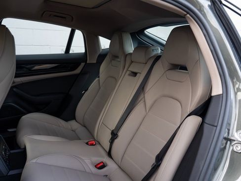 New 2026 Porsche Panamera 4 image 18