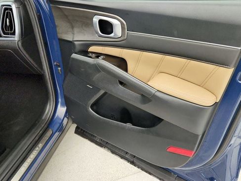 Used 2024 Kia Sorento SX Prestige w/ Olive Brown Leather Package image 26