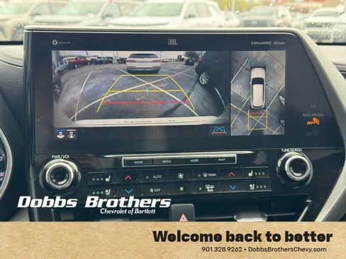 Used 2021 Toyota Highlander Platinum image 30