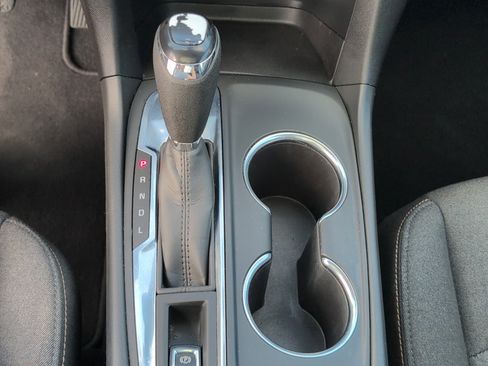 Used 2021 Chevrolet Equinox LT image 22