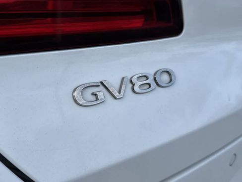 Used 2025 Genesis GV80 2.5T Standard AWD/4WD image 11