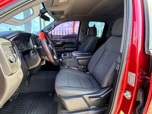 Used 2019 Chevrolet Silverado 1500 Custom w/ Custom Value Package RWD image 13